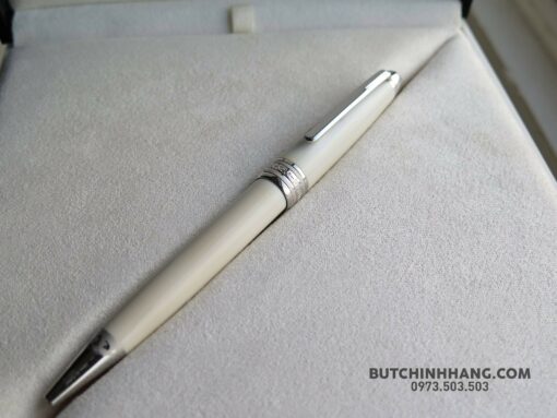 Montblanc Pen Tribute to the Mont Blanc