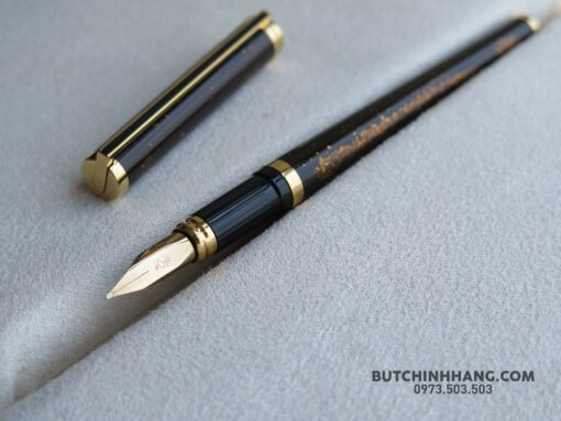 Bút S.T. Dupont Gold Dust Laque De Chine Fountain pen