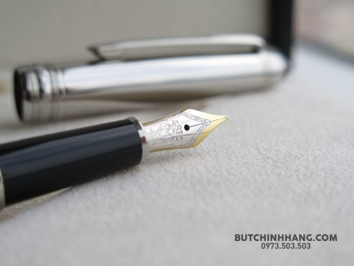 Montblanc Meisterstuck Solitaire Doue Stainless Steel Fountain Pen