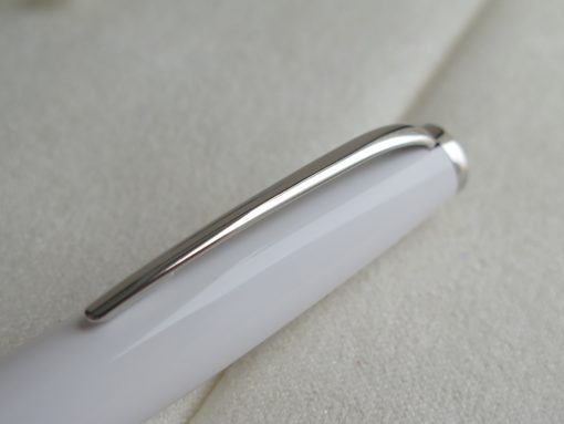 Bút Montblanc Cruise Collection White Rollerball Pen 111826
