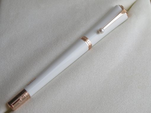 Bút Montblanc Muse Marilyn Monroe Special Edition Pearl Fountain Pen 117884