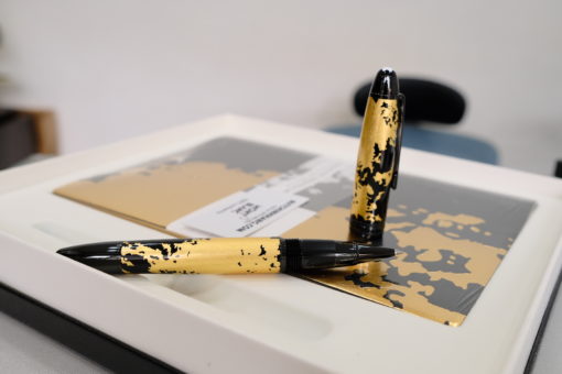 Bộ set bút quà tặng Montblanc Meisterstuck Solitaire Calligraphy Gold Leaf Rollerball Pen & sổ da Montblanc Solitaire Mới Nguyên Hộp 4