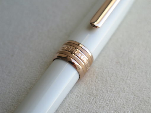 Bút Montblanc Meisterstuck White Solitaire Red Gold Classique Ballpoint Pen 113325
