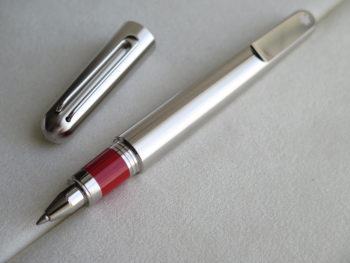 Bút (Montblanc M)RED Signature Rollerball Pen 113623 Sắp có hàng Bút Bi Nước Montblanc