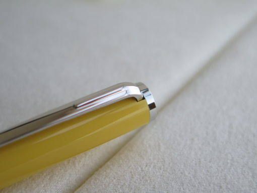 Bút Montblanc Pix Mustard Yellow Ballpoint Pen 125240
