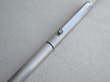Bút Montblanc Slimline 2 Color Silver Metal Ballpoint Pen 2735 Bút Montblanc Bút Bi Xoay Montblanc 2