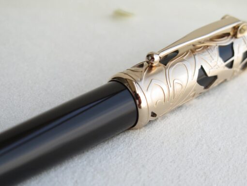 Bút Montblanc Writers Limited Edition Carlo Collodi Rollerball Pen 106642 - Image 4