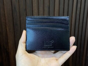 Ví namecard Montblanc Meisterstuck 6cc Leather Black được làm từ da bò màu đen, sản xuất tại Đức. 5 Ví namecard Montblanc Meisterstuck 6cc Leather Black - vi namecard montblanc meisterstuck 6cc leather black 2