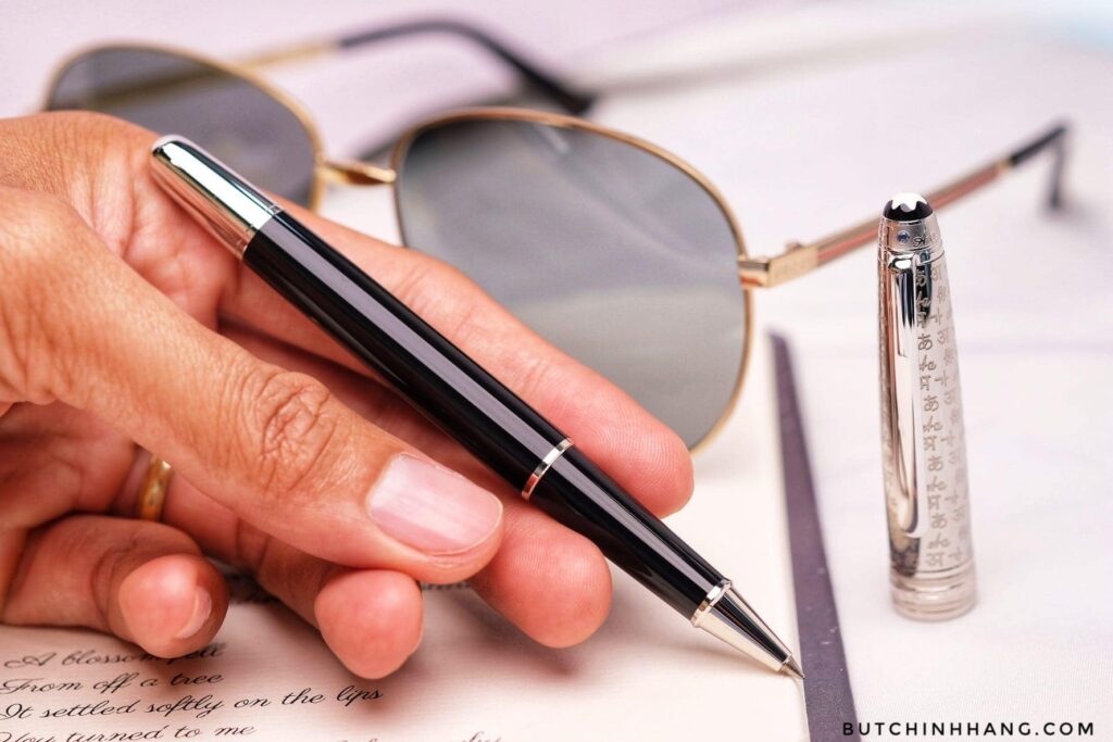 Đánh Giá Chi Tiết Mẫu Bút Montblanc Meisterstuck UNICEF Doue Platinum Classique Rollerball Pen - danh gia chi tiet mau but montblanc meisterstuck unicef doue platinum classique rollerball pen 1