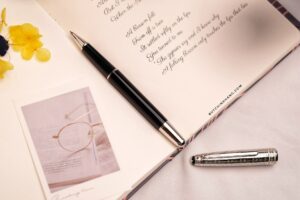 Đánh Giá Chi Tiết Mẫu Bút Montblanc Meisterstuck UNICEF Doue Platinum Classique Rollerball Pen - danh gia chi tiet mau but montblanc meisterstuck unicef doue platinum classique rollerball pen