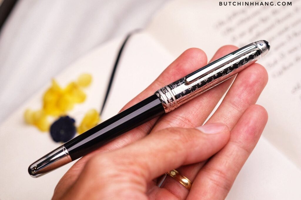 Đánh Giá Chi Tiết Mẫu Bút Montblanc Meisterstuck UNICEF Doue Platinum Classique Rollerball Pen - danh gia chi tiet mau but montblanc meisterstuck unicef doue platinum classique rollerball pen 4