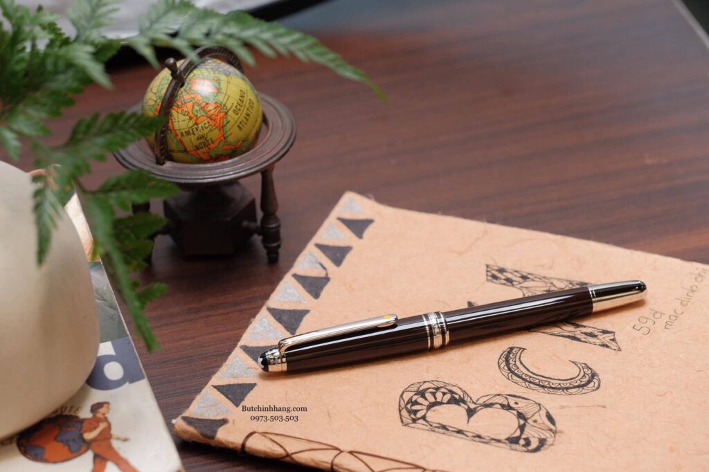 Mở Hộp Mẫu Bút Montblanc Meisterstuck Le Petit Prince Collection - mo hop mau but montblanc meisterstuck le petit prince collection 2
