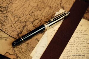 Montblanc Meisterstuck Solitaire Doue Gold & Black Fountain Pen - Mẫu Bút Dành Tặng Cho Doanh Nhân - montblanc meisterstuck solitaire doue gold black fountain pen mau but danh tang cho doanh nhan 3
