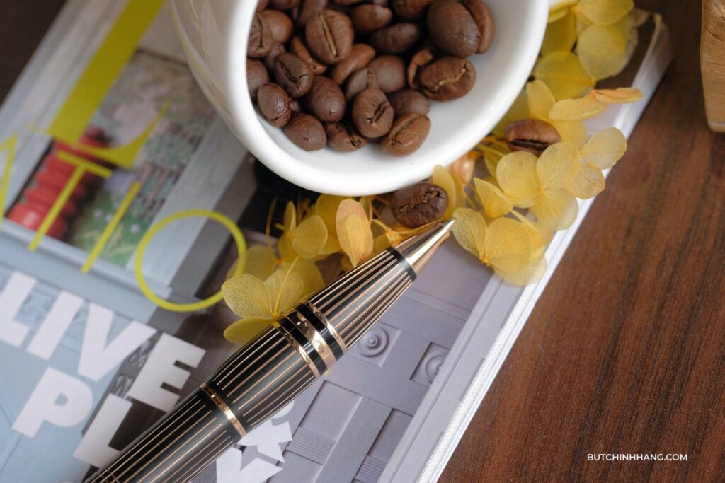 MontBlanc Starwalker Red Gold Metal Đỉnh Cao Của Thiết Kế - montblanc starwalker red gold metal dinh cao cua thiet ke 1