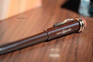 Viên Đá Quý Trong Đôi Mắt Của Montblanc Heritage Rouge & Noir Tropic Brown Special Edition - vien da quy trong doi mat cua montblanc heritage rouge noir tropic brown special edition 2