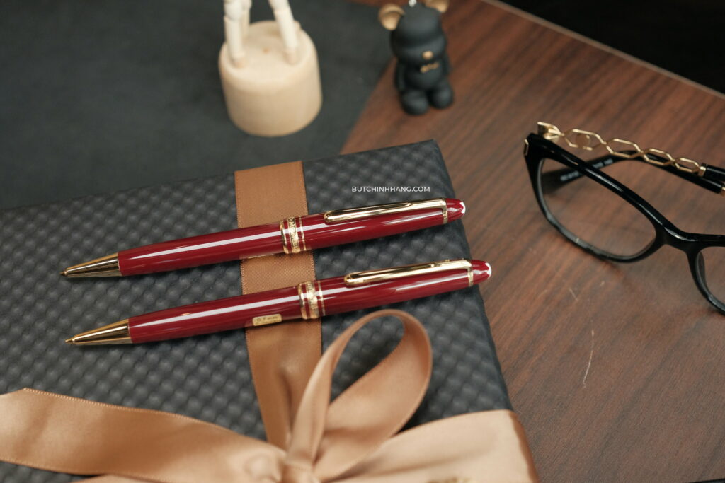 Bộ đôi Meisterstuck Classique Burgundy bút chì và bi xoay vô cùng đáng giá để sưu tầm - bo doi meisterstuck classique burgundy but chi va bi xoay vo cung dang gia de suu tam 2