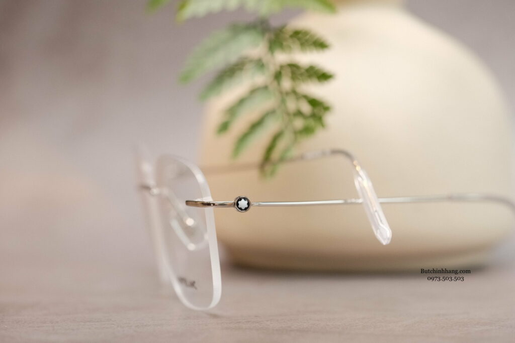 Kính cận Montblanc Rimless Silver Eyeglasses MB0075O - mẫu kính được ưa chuộng nhất của giới doanh nhân. - kinh can montblanc rimless silver eyeglasses mb0075o mau kinh duoc ua chuong nhat cua gioi doanh nhan 3
