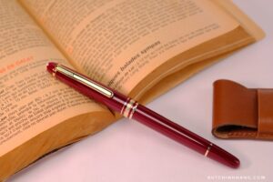 Mẫu Bút Montblanc Meisterstuck 144 Burgundy Fountain Pen Có Đặc Biệt ? - mau but montblanc meisterstuck 144 burgundy fountain pen co dac biet 6