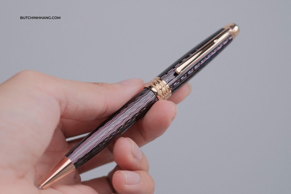Montblanc Meisterstuck Solitaire 90th Anniversary viên ngọc bảo thu hút vạn ánh nhìn - montblanc meisterstuck solitaire 90th anniversary vien ngoc bao thu hut van anh nhin 1