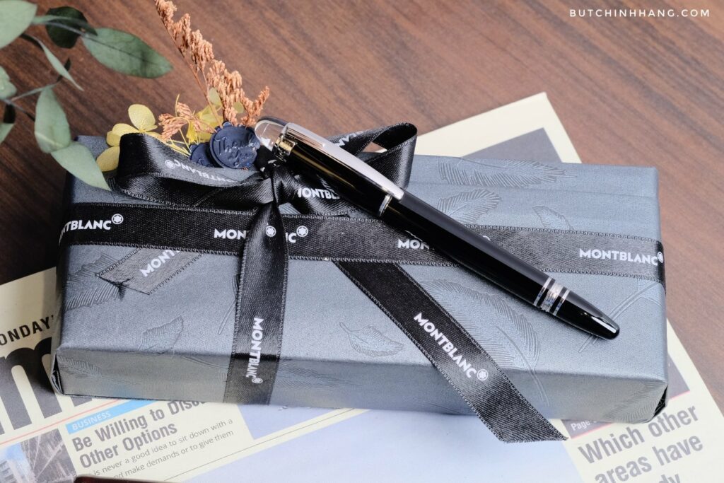 Montblanc Starwalker Platinum Resin Fineliner - Mẫu Bút Nam Tính Với Thiết Kế Đơn Giản - montblanc starwalker platinum resin fineliner mau but nam tinh voi thiet ke don gian