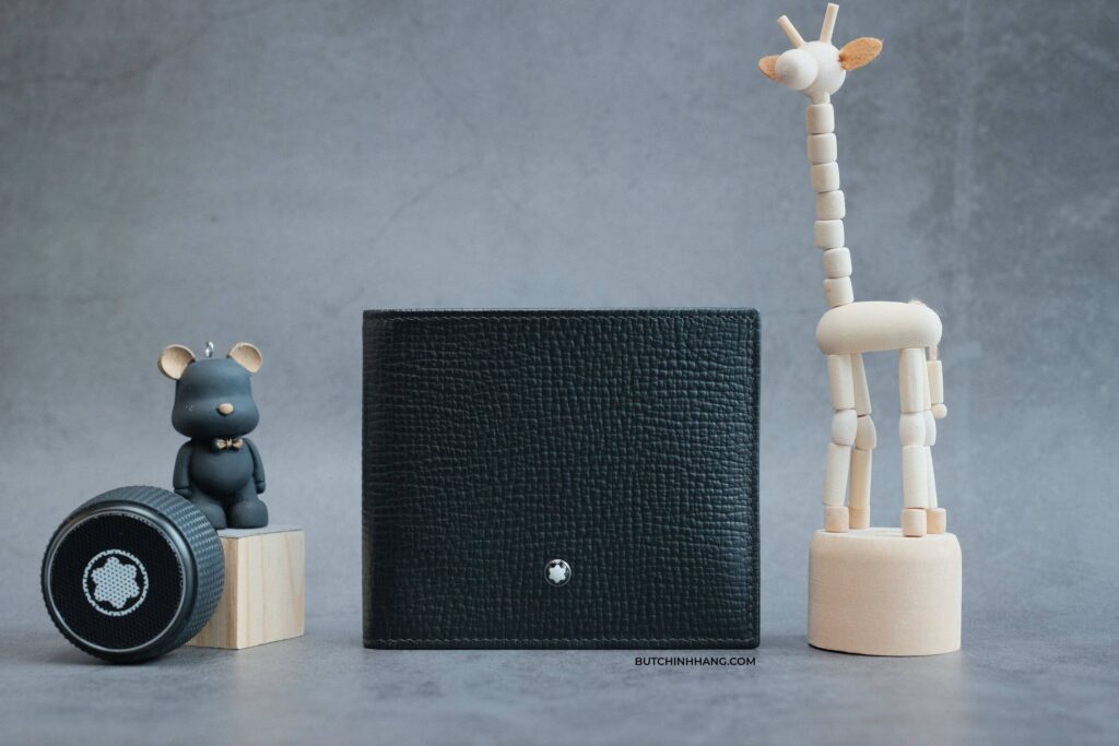 Ví Montblanc Leather Goods Meisterstuck-Selection Wallet 6cc XC 114899 - Sang trọng, mạnh mẽ, thanh lịch - vi montblanc leather goods meisterstuck selection wallet 6cc xc 114899 sang trong manh me thanh lich 3