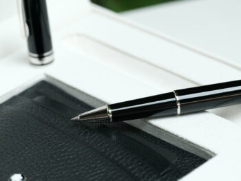 Bộ set bút Montblanc Meisterstuck Classique Platinum Rollerball Pen & pocket holder 6cc - bo set but montblanc meisterstuck classique platinum rollerball pen amp pocket holder 6cc 1 scaled