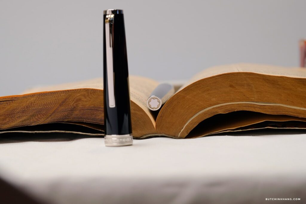 Montblanc PIX Black Rollerball - Thiết Kế Dành Cho Người Yêu Thích Sự Cổ Điển - montblanc pix black rollerball thiet ke danh cho nguoi yeu thich su co dien 3