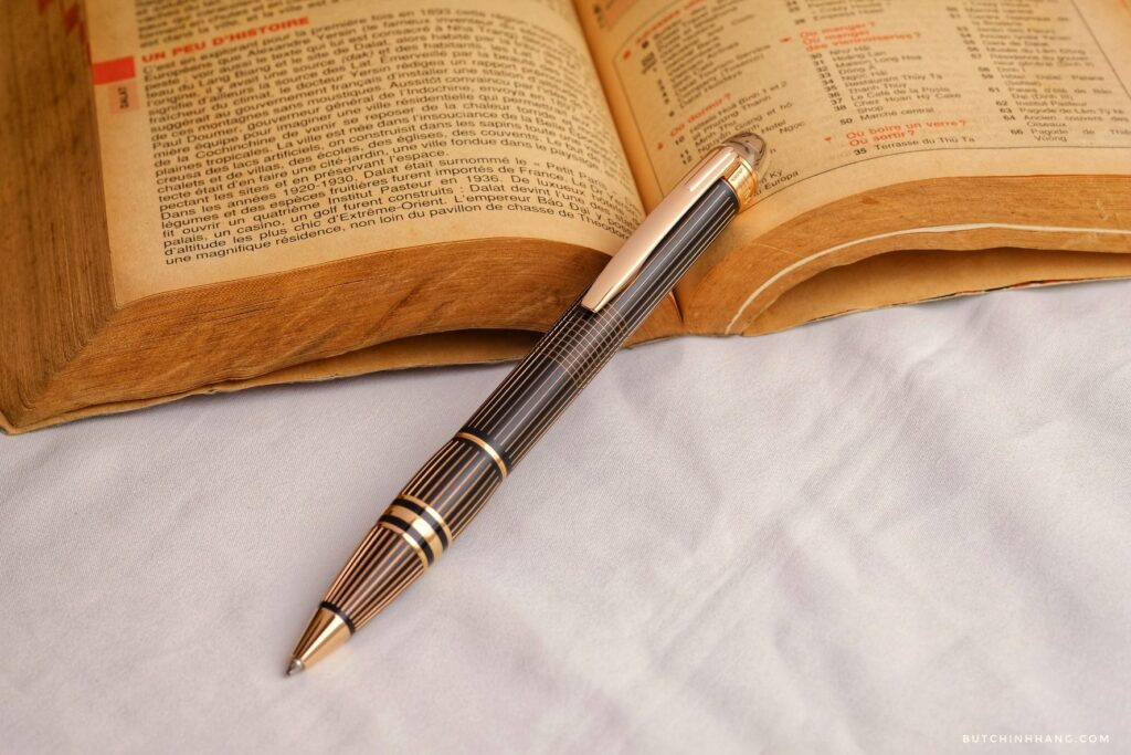 Starwalker Red Gold Metal - Mẫu Bút Được Phủ Sơn Mài Nhám Hiếm Hoi Của Montblanc - starwalker red gold metal mau but duoc phu son mai nham hiem hoi cua montblanc