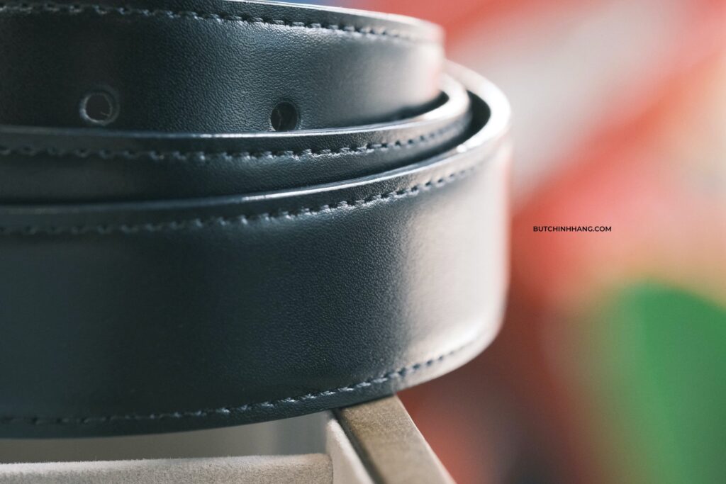 Thắt lưng hai mặt Montblanc Rounded Trapeze Shiny Palladium-Coated Pin Buckle Leather Belt, mẫu thắt lưng thời trang dành cho những quý ông - that lung hai mat montblanc rounded trapeze shiny palladium coated pin buckle leather belt mau that lung thoi trang danh cho nhung quy ong