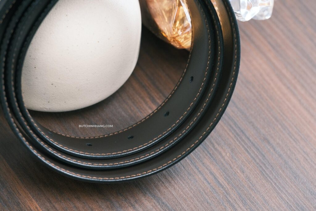 Thắt lưng Montblanc Casual Oval Reversible Leather Belt - Mẫu thắt lưng thường ngày mà không kém phần sang trọng - that lung montblanc casual oval reversible leather belt mau that lung thuong ngay ma khong kem phan sang trong