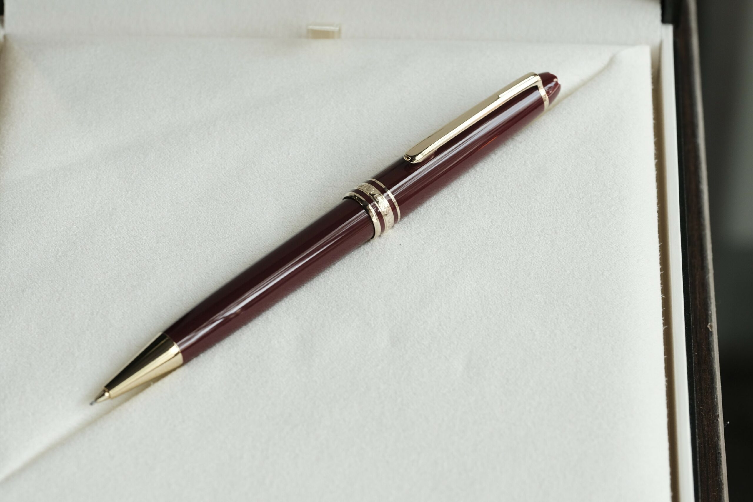Montblanc Meisterstuck Classique Burgundy Mechanical Pencil 165R