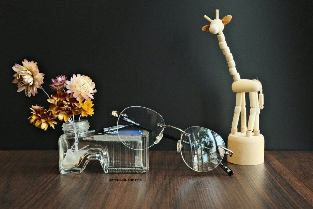 Gọng kính Montblanc Rimless Gold/black Eyeglasses - mẫu kính mới nhất tại Bút Chính Hãng - gong kinh montblanc rimless goldblack eyeglasses mau kinh moi nhat tai but chinh hang