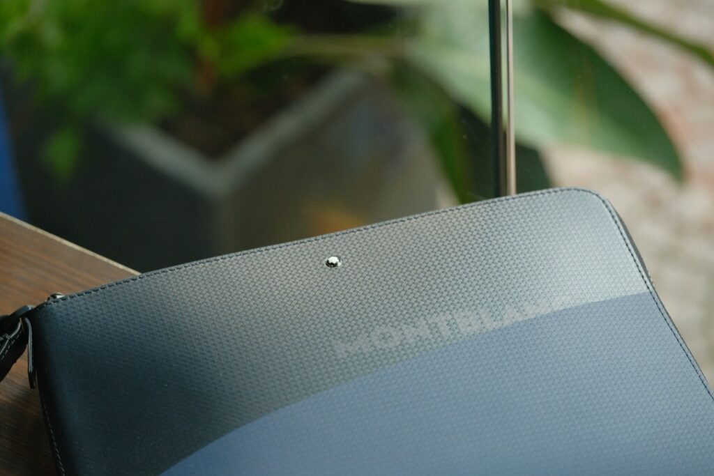 Montblanc Extreme 2.0 pouch Medium clutch with Print Blue/Black versatile and fashionable - great glasses and design of gc