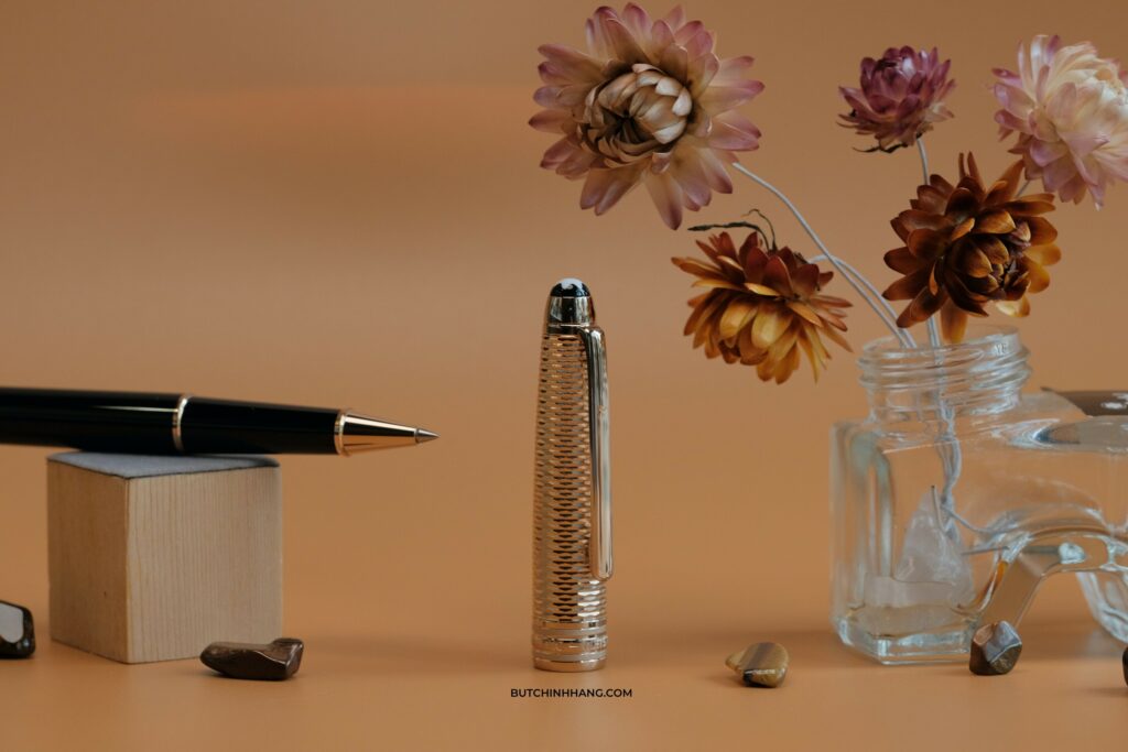 Montblanc Meisterstuck Solitaire Doué Geometry Classique - vẻ đẹp sánh đôi với ánh sáng - montblanc meisterstuck solitaire doue geometry classique ve dep sanh doi voi anh sang 2