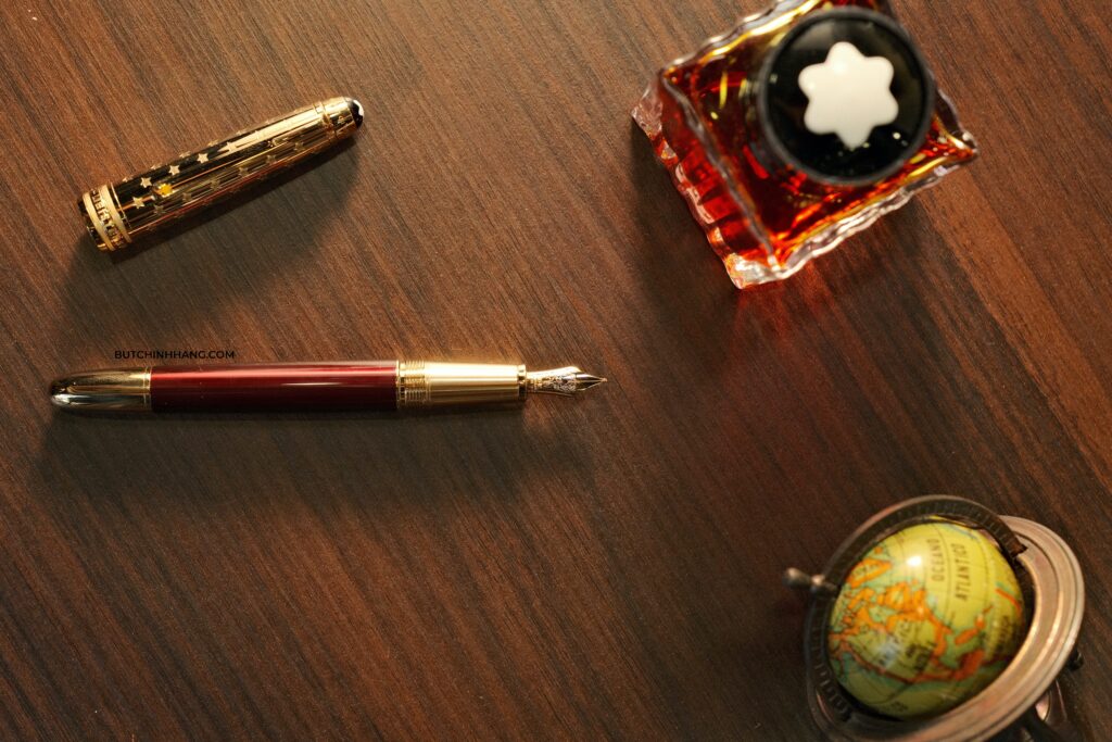 Mẫu bút máy cao cấp của dòng Montblanc Meisterstuck Le Petit Prince & Planet Doue - DSCF6915