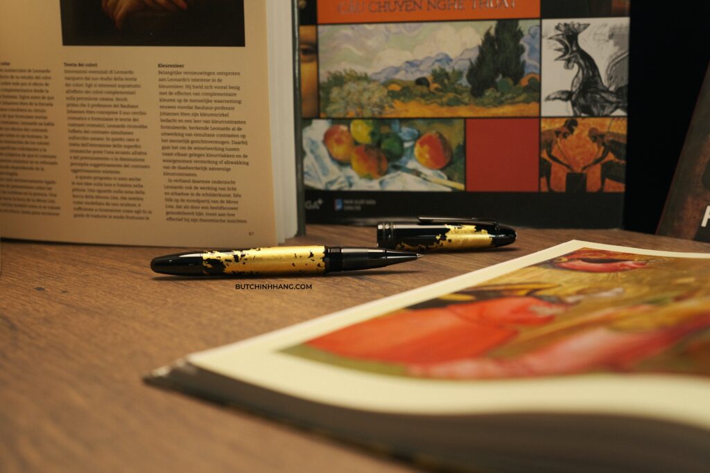 Nghệ thuật tỉ mỉ trên từng lá vàng - Mẫu bút bi Montblanc Meisterstuck Solitaire Calligraphy Gold Leaf đầy sắc sảo DSCF8190