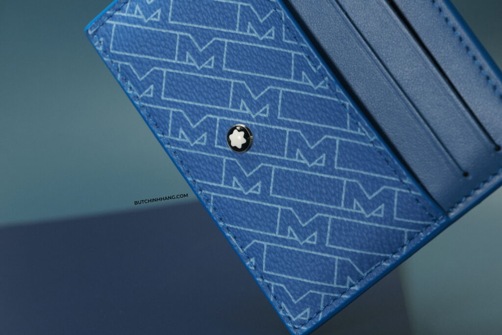 Mẫu ví Namecard Leather Goods Montblanc M_Gram 4810 mang màu xanh đầy quyến rũ DSCF8440