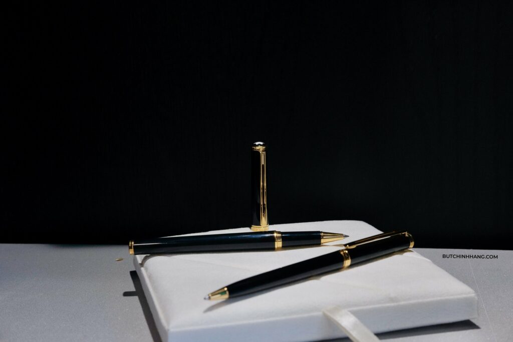 Hai phiên bản bi xoay và bi nước của dòng bút hoài cổ Montblanc Noblesse Gold - hai phien ban bi xoay va bi nuoc cua dong but hoai co montblanc noblesse gold