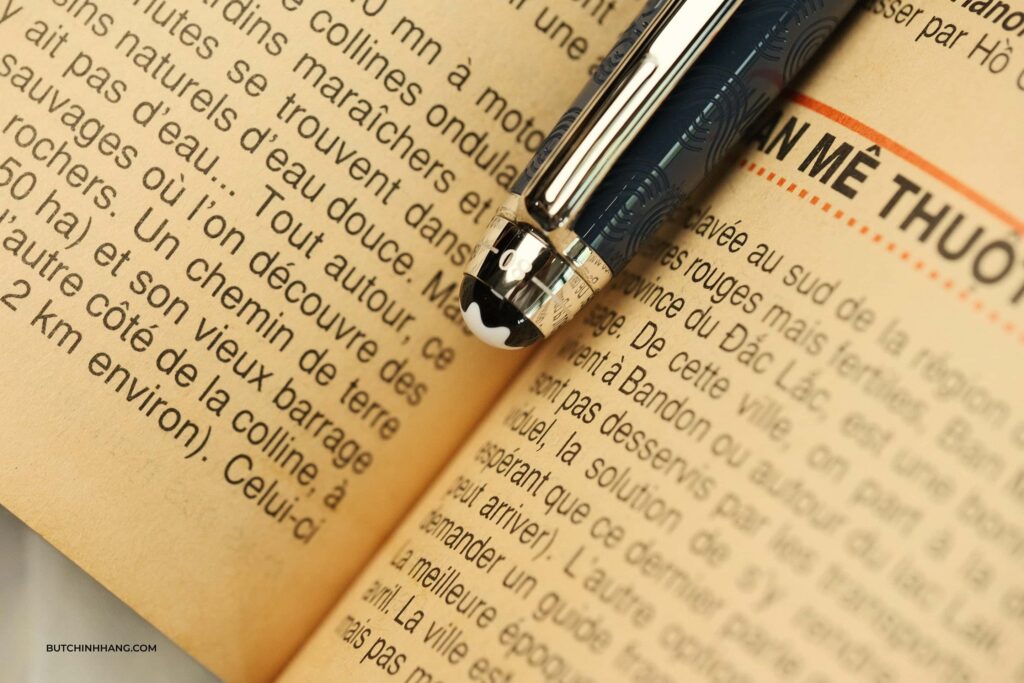 The blue of adventures on the Montblanc Meisterstuck Classique Around the World in 80 days pen - the blue of adventures on the Montblanc Meisterstuck Classique Around the World in 80 days pen 1