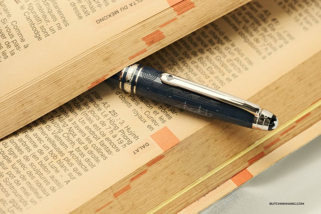 The blue of adventures on the Montblanc Meisterstuck Classique Around the World in 80 days pen - the blue of adventures on the Montblanc Meisterstuck Classique Around the World in 80 days pen 3