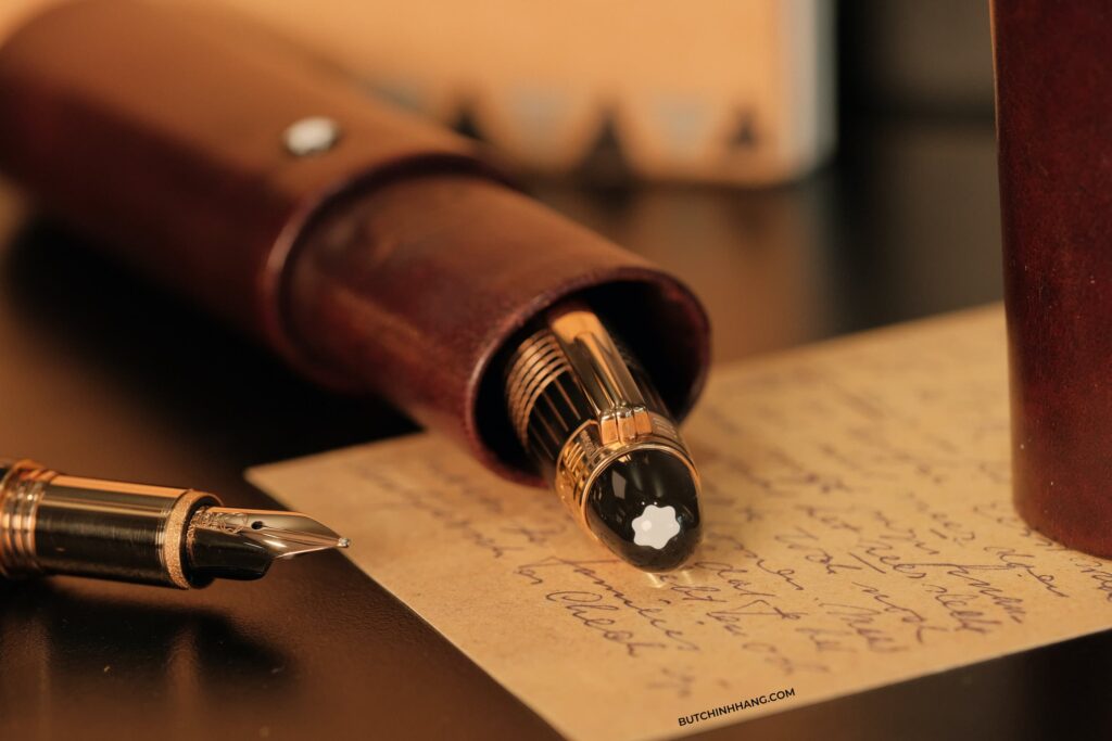 Montblanc Starwalker Red Gold Metal Fountain Pen and belt Montblanc Classic Line Reversible - montblanc starwalker red gold metal fountain pen and belt montblanc classic line reversible 2
