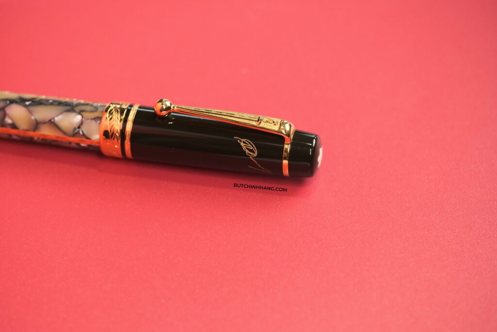 Vẻ đẹp đặc biệt đến từ mẫu bút Montblanc Alexandre Dumas Writers Edition Limited Ballpoint Pen (Phiên bản chữ ký Dumas Cha) - ve dep dac biet den tu mau but montblanc alexandre dumas writers edition limited ballpoint pen phien ban chu ky dumas cha 3