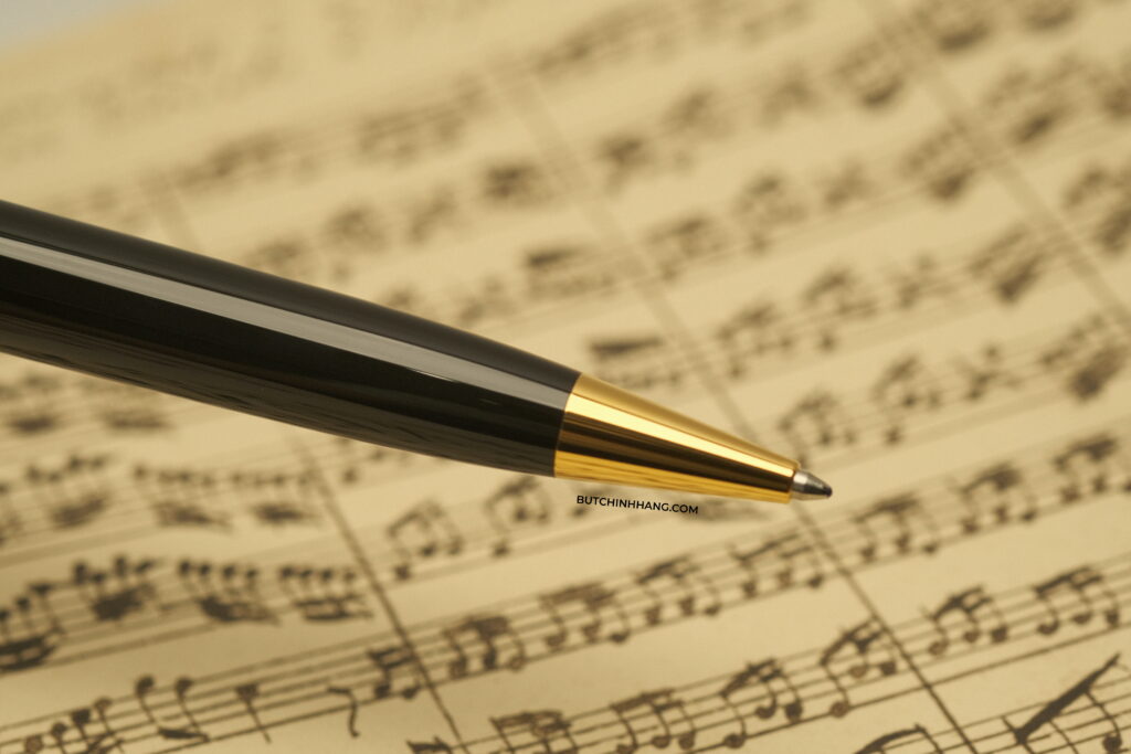 Nốt nhạc của thời đại và mẫu bút bi Montblanc Donation Pen Johann Sebastian Bach Limited Edition DSCF8618