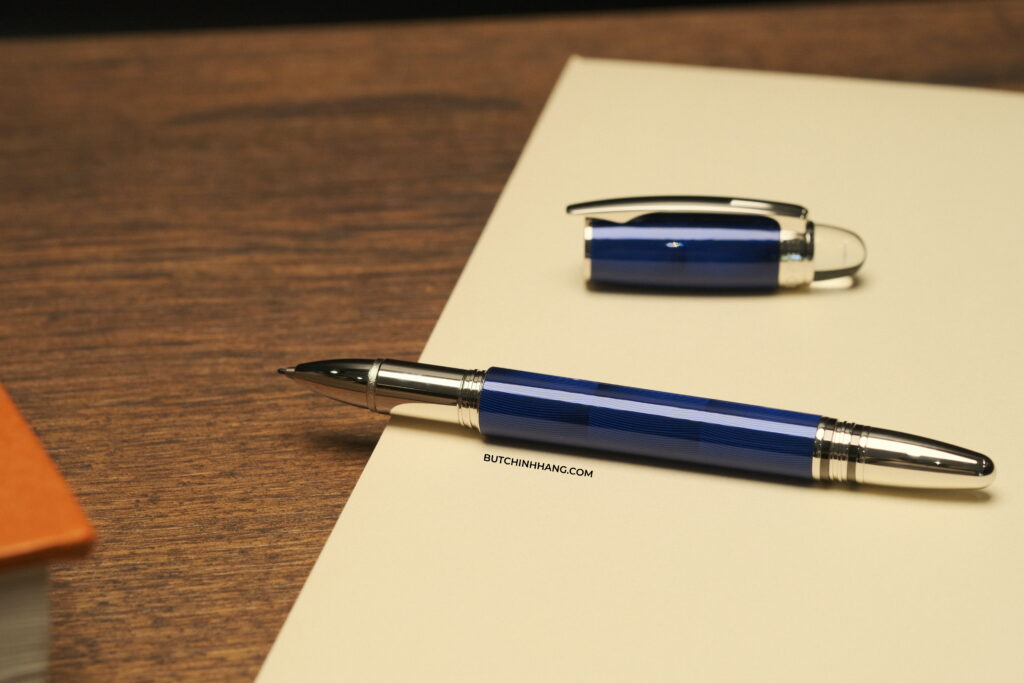 Màu xanh quyến rũ trên thiết kế hiện đại - Bút bi Montblanc Starwalker Cool Blue đầy cá tính DSCF8624