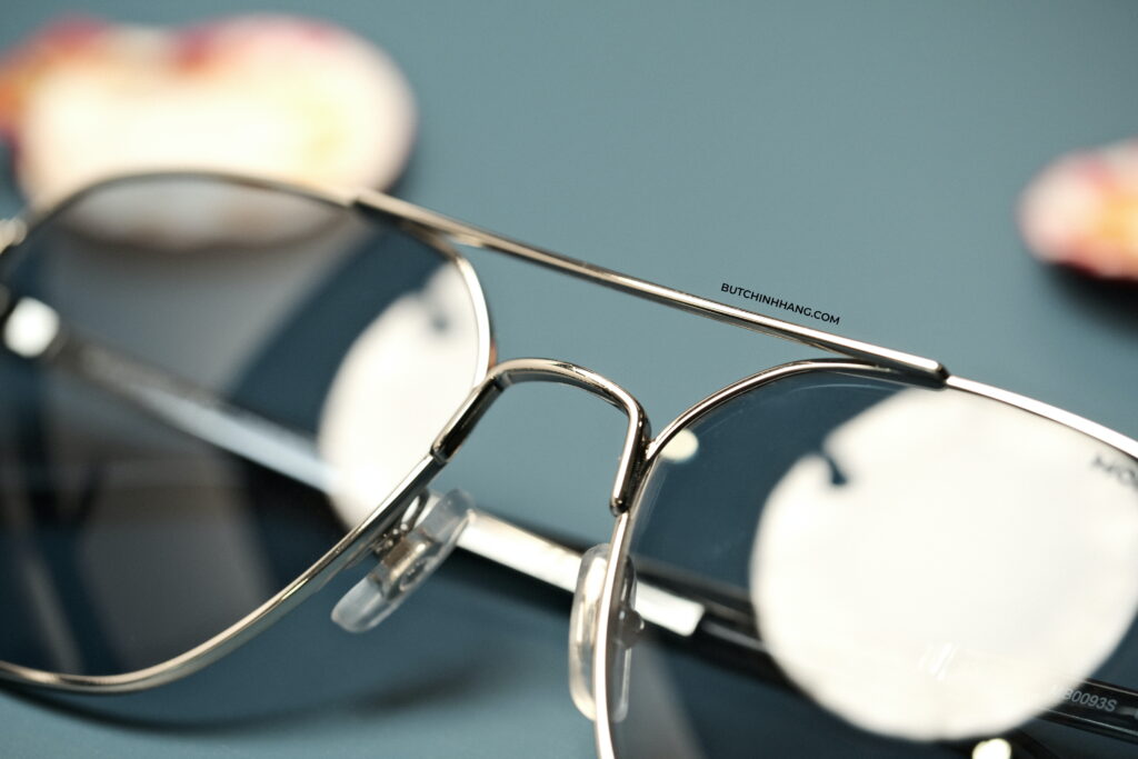 Mẫu kính mát với màu xanh sang trọng - Montblanc Pilot Sunglasses Silver - DSCF9035