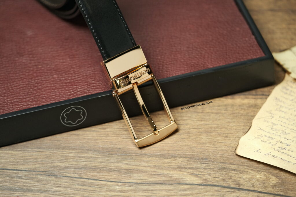 Mẫu thắt lưng công sở với sắc vàng hồng sang trọng đến từ thương hiệu Montblanc - DSCF9079