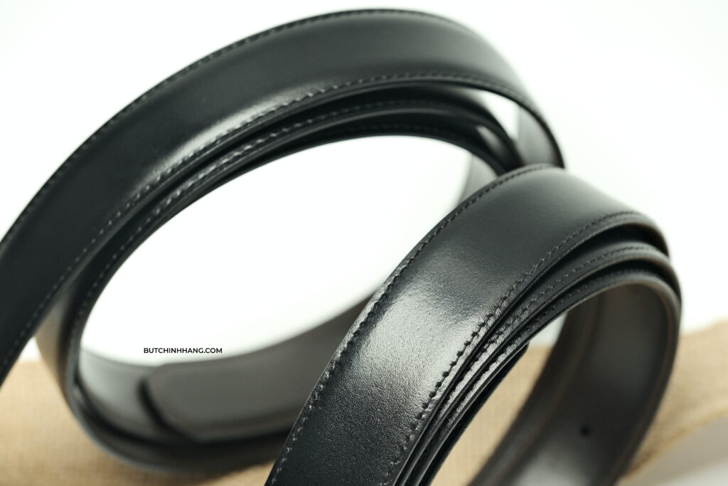 Hai phiên bản Vàng Gold và Vàng Hồng Red Gold đầy ấn tượng của thắt lưng Montblanc Classic Reversible Leather Belt - DSCF9116