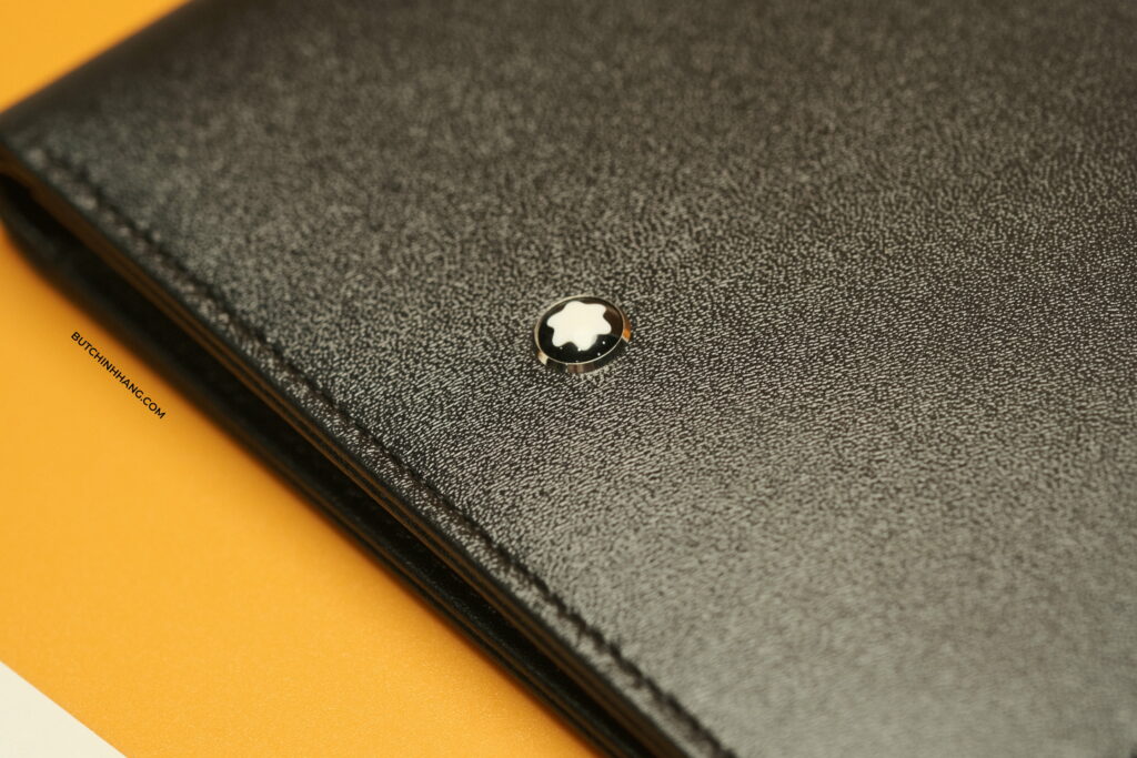 Mẫu ví truyền thống dành cho những ai yêu thích sự tối giản - Ví da Montblanc Meisterstuck Wallet 6cc - mau vi truyen thong danh cho nhung ai yeu thich su toi gian vi da montblanc meisterstuck wallet 6cc 2