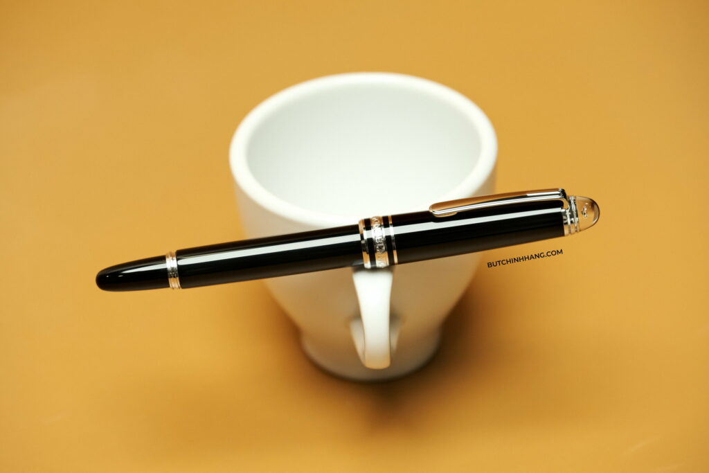 Viên kim cương cao cấp và mẫu bút nhỏ nhắn Montblanc Meisterstück Mozart Diamond (Mini) - vien kim cuong cao cap va mau but nho nhan montblanc meisterstuck mozart diamond mini