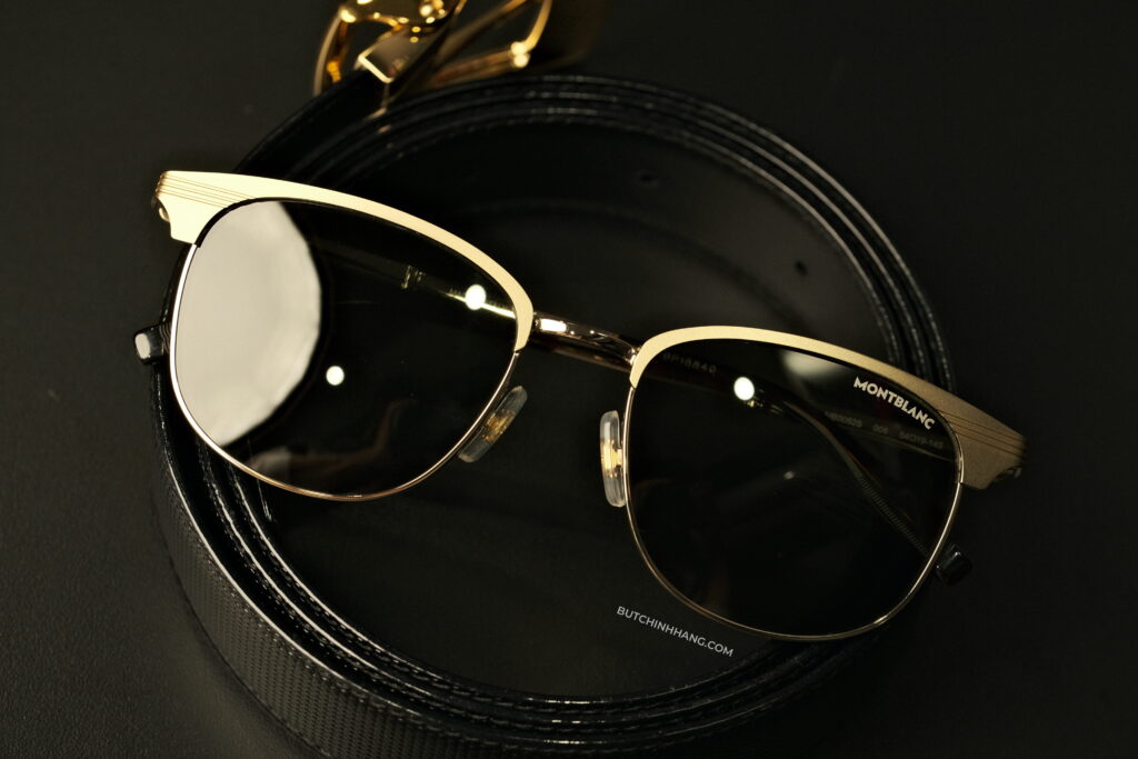Sự kết hợp đặc biệt giữa mẫu thắt lưng Belt GP-Buckle và chiếc kính mát Montblanc Retro Sunglasses Matte Gold/Havana DSCF0064